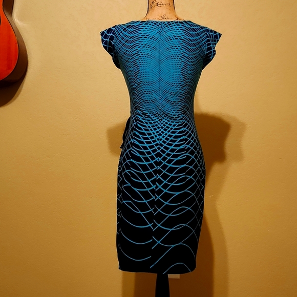 Northstyle Dress Bow Detail Print Stretch Jersey Sheath Dress Wrap - Picture 3 of 3
